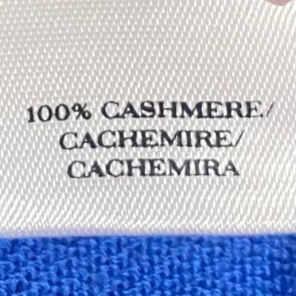 Ann Taylor Size Small Cashmere Lightweight Long Sleeve V Neck Baby Blue Sweater - Picture 14 of 15